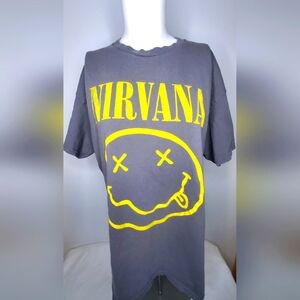 Nirvana Size L -MenGraphic T-Shirt in Gray and Yellow